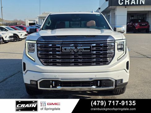 Used 2024 GMC Sierra 1500 Denali Ultimate AWD/4WD image 2