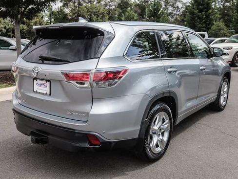 Used 2015 Toyota Highlander Limited Platinum AWD/4WD image 8