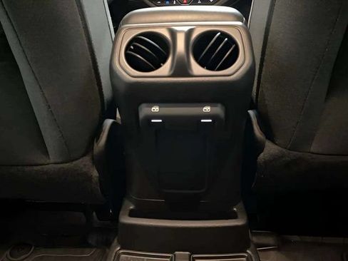 Used 2024 Jeep Wrangler Unlimited AWD/4WD image 70
