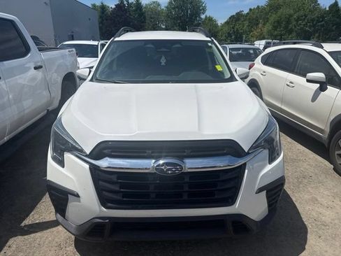 Used 2023 Subaru Ascent Premium w/ Convenience Package AWD/4WD image 2