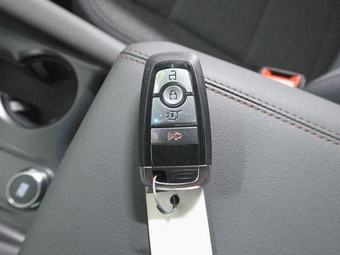 Used 2025 Ford Explorer Active image 33