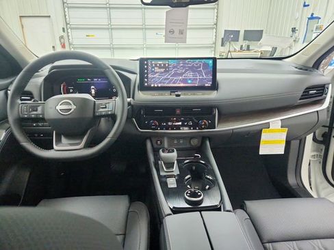 New 2026 Nissan Rogue Platinum w/ Platinum Premium Package image 26