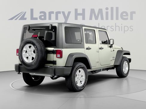 Used 2013 Jeep Wrangler Unlimited Sport AWD/4WD image 2