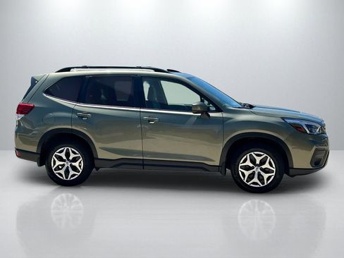Used 2021 Subaru Forester Premium w/ Popular Package #1 AWD/4WD image 4