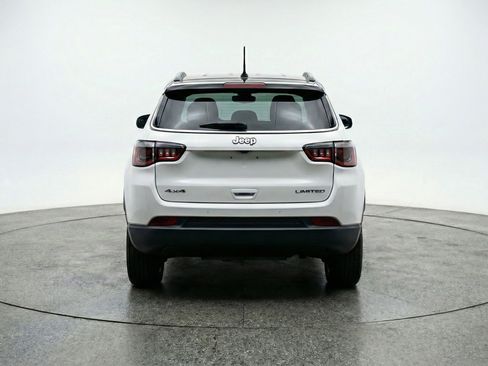 Used 2025 Jeep Compass Trailhawk AWD/4WD image 7