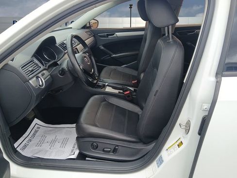 Used 2019 Volkswagen Passat 2.0T Wolfsburg image 9