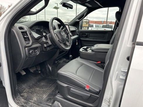 New 2024 RAM 5500 Tradesman w/ Chrome Appearance Group image 10