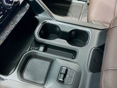 New 2026 GMC Sierra 2500 Denali w/ Denali Reserve Package image 17