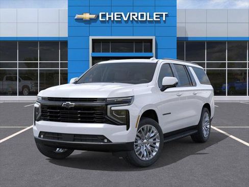 New 2026 Chevrolet Suburban RST image 6