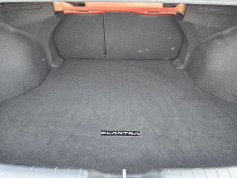 Used 2024 Hyundai Elantra SEL w/ Convenience Package FWD image 31