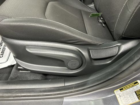 Used 2018 Hyundai Elantra GT FWD image 10