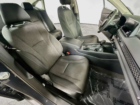 Used 2024 Honda Accord EX image 12