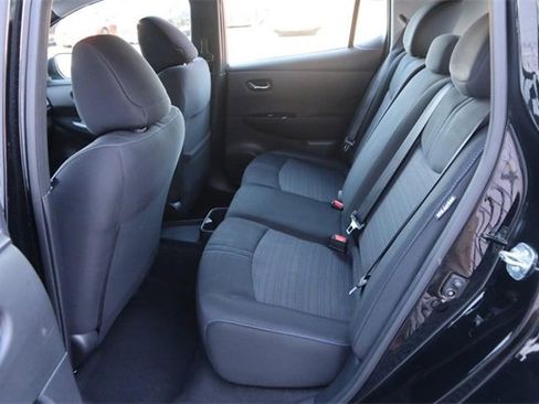 Certified 2024 Nissan Leaf SV Plus image 9