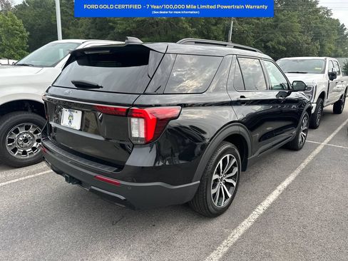 Used 2025 Ford Explorer ST-Line w/ Premium Package RWD image 3