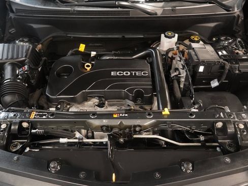 Used 2020 Chevrolet Equinox LS image 36