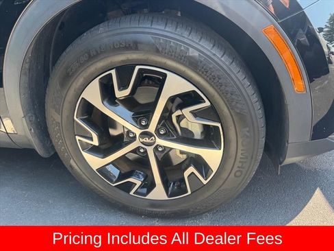 Certified 2024 Kia Sportage EX FWD image 2