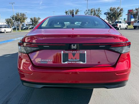 Used 2025 Honda Accord SE image 5
