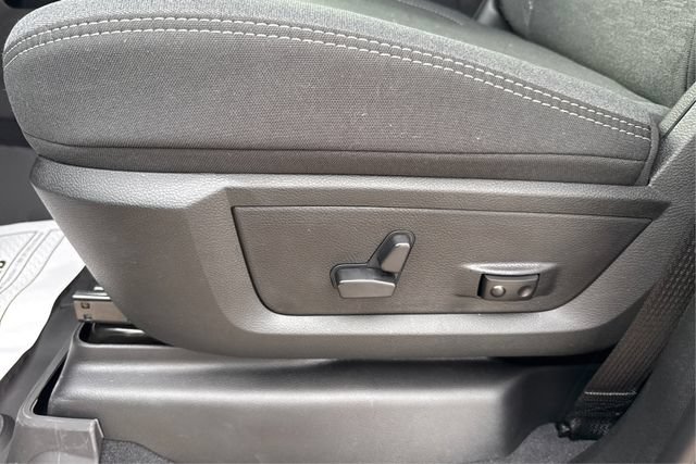 New 2026 RAM 3500 Big Horn AWD/4WD image 19