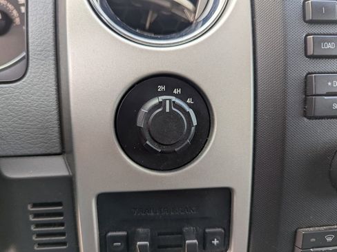 Used 2012 Ford F150 XLT w/ XLT Chrome Pkg image 21