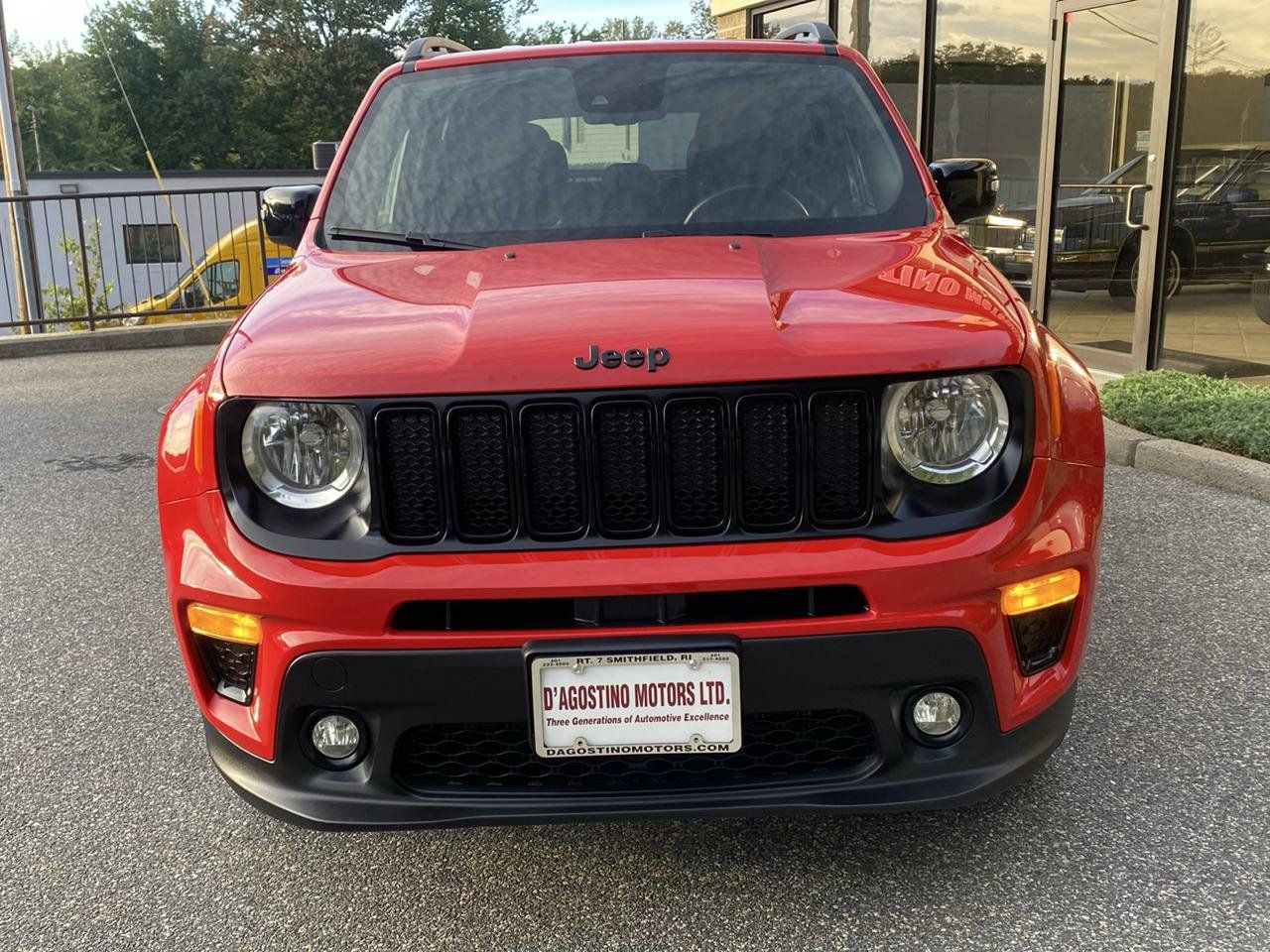 Used 2022 Jeep Renegade Altitude w/ Convenience Group AWD/4WD image 5