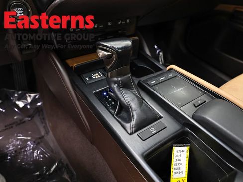 Used 2019 Lexus ES 350 Ultra Luxury image 13