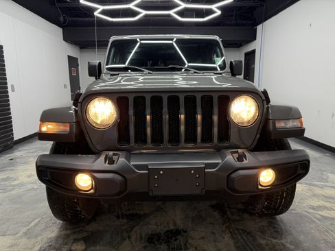Used 2021 Jeep Wrangler Unlimited Sahara image 7