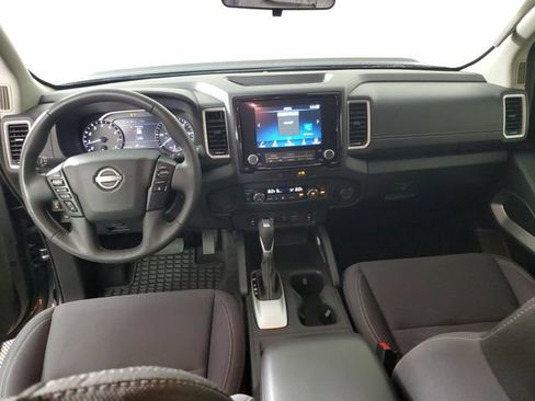 Used 2022 Nissan Frontier SV RWD image 14