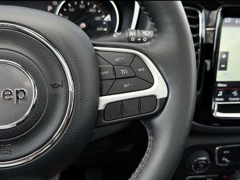 Used 2017 Jeep Compass Limited AWD/4WD image 29