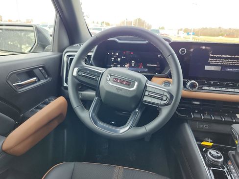 New 2026 GMC Canyon AT4 image 8