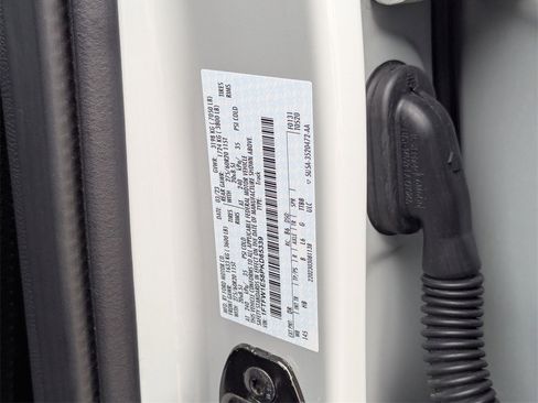 Used 2023 Ford F150 Lariat w/ Equipment Group 502A High image 38