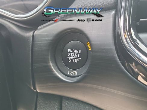 Used 2021 Jeep Grand Cherokee Laredo X image 28