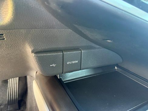 Used 2021 Toyota Camry LE FWD image 27