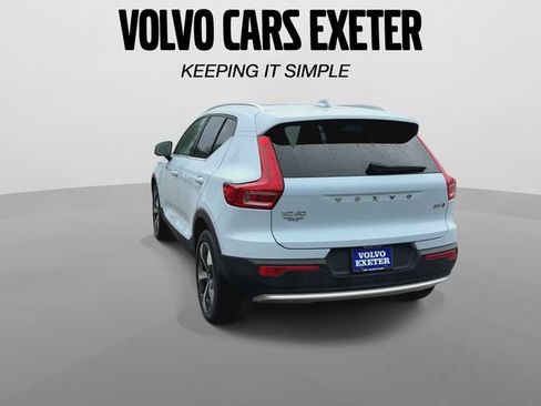 Certified 2024 Volvo XC40 B5 Plus w/ Climate Package AWD/4WD image 10
