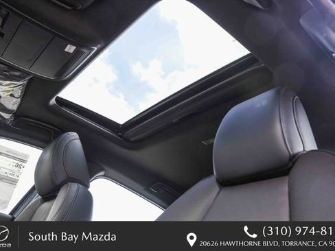 New 2026 MAZDA MAZDA3 Hatchback w/Premium Plus Pkg image 27