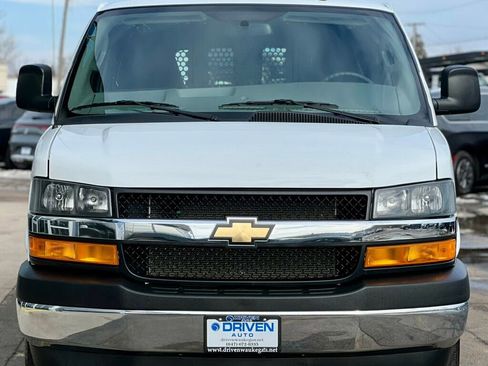 Used 2024 Chevrolet Express 2500 w/ Driver Convenience Package image 6