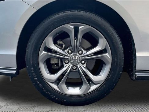 Used 2024 Honda Accord EX image 11