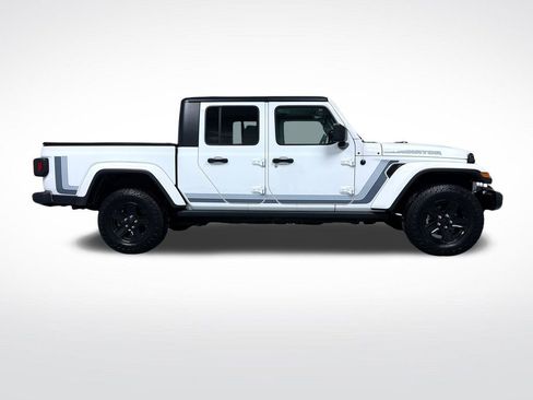 Used 2021 Jeep Gladiator Sport image 2