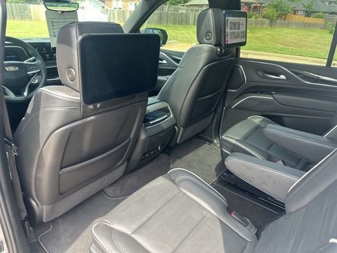 Certified 2024 Cadillac Escalade Sport w/ LPO, ONYX Package AWD/4WD image 22