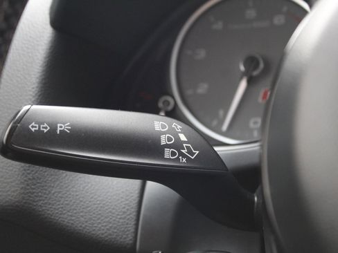 Used 2015 Audi SQ5 Prestige w/ Prestige Package image 31