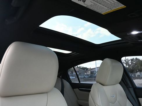 Used 2021 Cadillac CT5 Premium Luxury w/ Technology Package RWD image 26