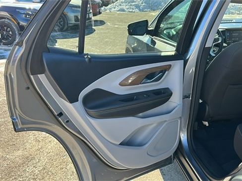 Used 2020 GMC Terrain SLE w/ Driver Convenience Package image 21