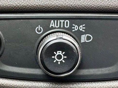 Used 2024 Chevrolet Malibu LT image 18