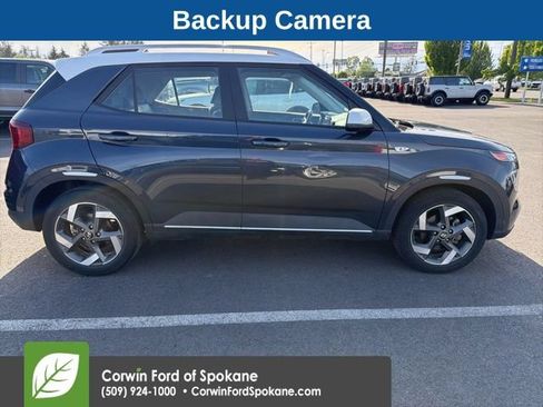 Used 2022 Hyundai Venue Limited FWD image 4