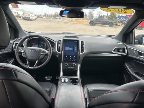 Used 2023 Ford Edge ST-Line image 16