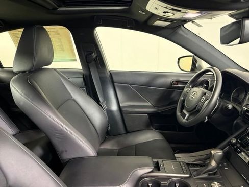 Used 2024 Lexus IS 300 w/ Premium Package RWD image 33