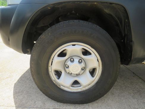 Used 2011 Toyota Tacoma PreRunner image 35