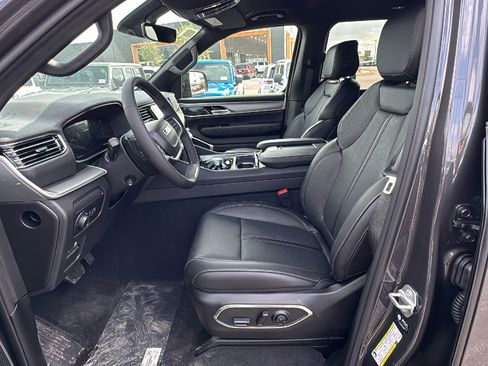 New 2026 Jeep Grand Wagoneer L 2WD image 13