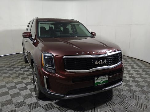 Used 2022 Kia Telluride S FWD image 14