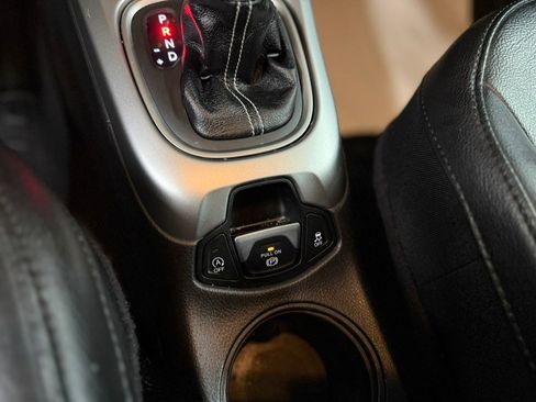 Used 2021 Jeep Compass Latitude w/ Sun and Sound Group image 23