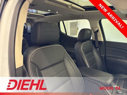 Used 2023 GMC Acadia Denali w/ Denali Ultimate Package image 15